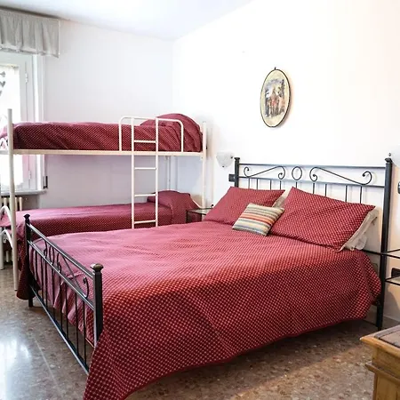 En&gi Дом отдыха Villa Rossi (Teramo)